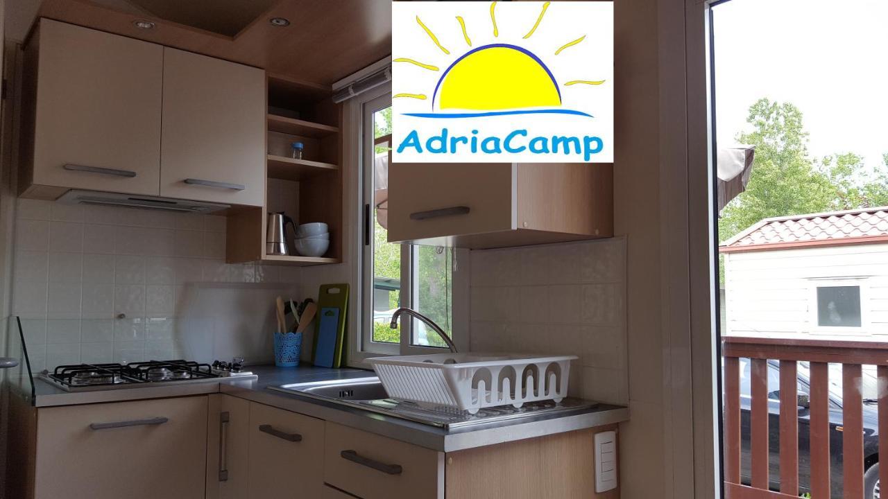 Adriacamp Mobile Homes Rosepineta Rosapineta Buitenkant foto